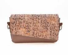 Load image into Gallery viewer, Leather Crossbody Bag