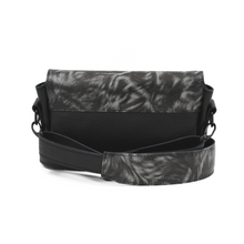 Load image into Gallery viewer, Leather Crossbody Bag