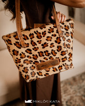 Load image into Gallery viewer, Leather Shoulder Bag