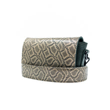 Load image into Gallery viewer, Leather Crossbody Bag