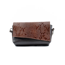 Load image into Gallery viewer, Leather Crossbody Bag