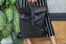 Kép betöltése a galériamegjelenítőbe: Bőr hátizsák