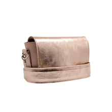 Încărcați imaginea în vizualizatorul Galeriei, Geantă crossbody din piele