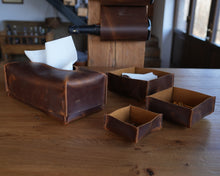 Load image into Gallery viewer, Leather Wine Bottle Holder