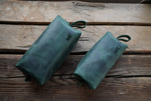 Load image into Gallery viewer, Leather Dopp Kit