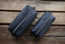 Load image into Gallery viewer, Men's Leather Dopp Kit