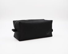 Load image into Gallery viewer, Men's Leather Dopp Kit