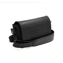 Kép betöltése a galériamegjelenítőbe: Geanta damă neagră texturată