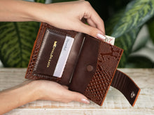 Kép betöltése a galériamegjelenítőbe: Bőr pénztárca