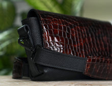 Load image into Gallery viewer, Leather Crossbody Bag