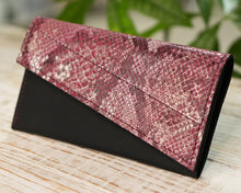 Load image into Gallery viewer, Leather Purse