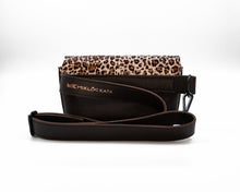 Încărcați imaginea în vizualizatorul Galeriei, Borsetă din piele