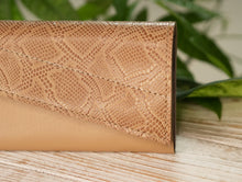 Load image into Gallery viewer, Leather Purse