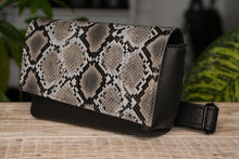 Load image into Gallery viewer, Leather Waist Bag