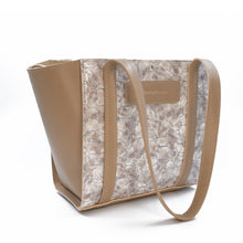 Încărcați imaginea în vizualizatorul Galeriei, Tote bag din piele