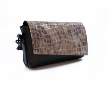 Load image into Gallery viewer, Leather Crossbody Bag