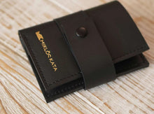Încărcați imaginea în vizualizatorul Galeriei, Portofel mic din piele