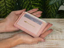 Încărcați imaginea în vizualizatorul Galeriei, Portcard din piele