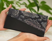 Kép betöltése a galériamegjelenítőbe: Bőr tárca