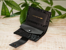 Încărcați imaginea în vizualizatorul Galeriei, Portofel mic din piele