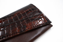 Încărcați imaginea în vizualizatorul Galeriei, Portofel din piele