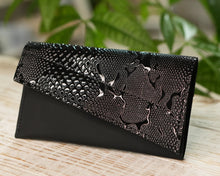 Kép betöltése a galériamegjelenítőbe: Portofel dama piele naturala negru, portofel dama mare