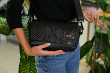 Load image into Gallery viewer, Leather Crossbody Bag