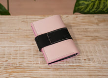 Kép betöltése a galériamegjelenítőbe: Bőr pénztárca