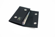 Încărcați imaginea în vizualizatorul Galeriei, Portofel din piele