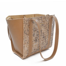 Kép betöltése a galériamegjelenítőbe: Tote bag piele naturala bej pentru femei, geantă shopper elegantă din piele, vedere frontală