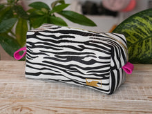 Load image into Gallery viewer, Leather Cosmetic Bag