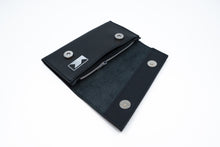 Kép betöltése a galériamegjelenítőbe: Bőr tárca
