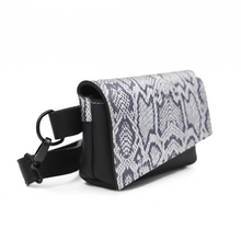 Load image into Gallery viewer, Small Leather Waist Bag

