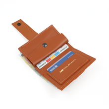 Încărcați imaginea în vizualizatorul Galeriei, Portofel mic din piele
