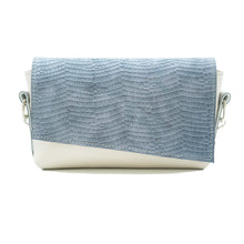 Încărcați imaginea în vizualizatorul Galeriei, Geantă crossbody din piele
