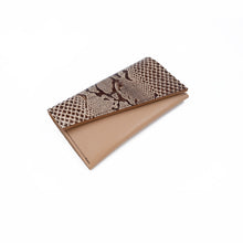Load image into Gallery viewer, Leather Purse
