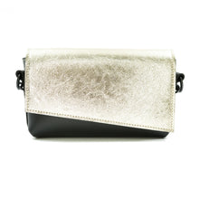 Încărcați imaginea în vizualizatorul Galeriei, Geantă crossbody din piele
