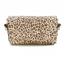Încărcați imaginea în vizualizatorul Galeriei, Geantă crossbody din piele
