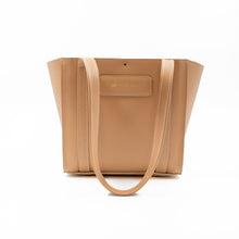 Încărcați imaginea în vizualizatorul Galeriei, Tote bag din piele
