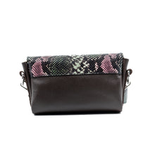 Kép betöltése a galériamegjelenítőbe: Bőr crossbody táska
