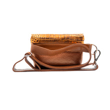Load image into Gallery viewer, Small Leather Waist Bag
