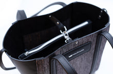 Kép betöltése a galériamegjelenítőbe: Kis bőr tote bag
