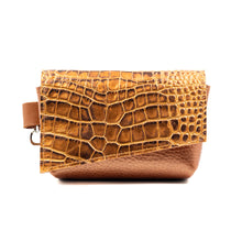 Load image into Gallery viewer, Small Leather Waist Bag
