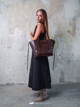 Load image into Gallery viewer, Leather Tote Bag

