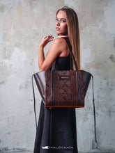 Load image into Gallery viewer, Leather Tote Bag
