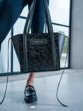 Load image into Gallery viewer, Small Leather Tote Bag
