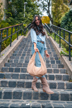 Kép betöltése a galériamegjelenítőbe: Noon bőr válltáska
