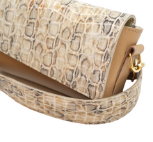 Load image into Gallery viewer, Leather Crossbody Bag
