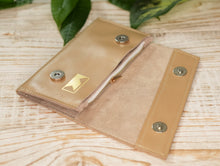 Kép betöltése a galériamegjelenítőbe: Bőr tárca
