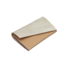 Kép betöltése a galériamegjelenítőbe: Bőr tárca
